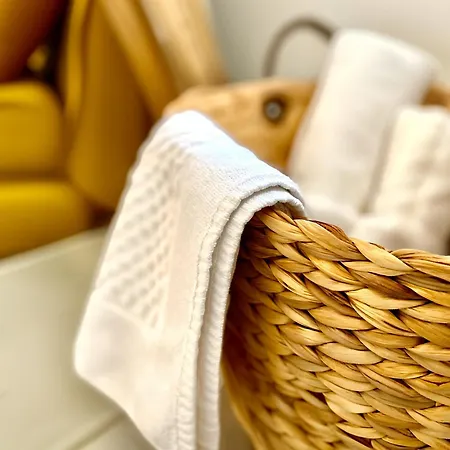 Gemuetliches Im Zentrum Von Mit Designer-wanne & 24h-check-in * Hof (Bavaria)