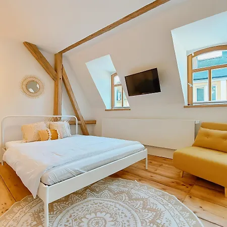 Gemuetliches Im Zentrum Von Mit Designer-wanne & 24h-check-in Lägenhet