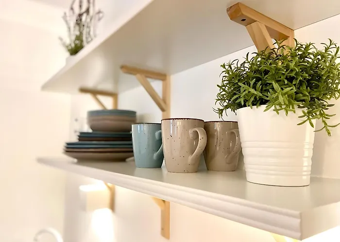 Gemuetliches Im Zentrum Von Mit Designer-wanne & 24h-check-in Appartement *